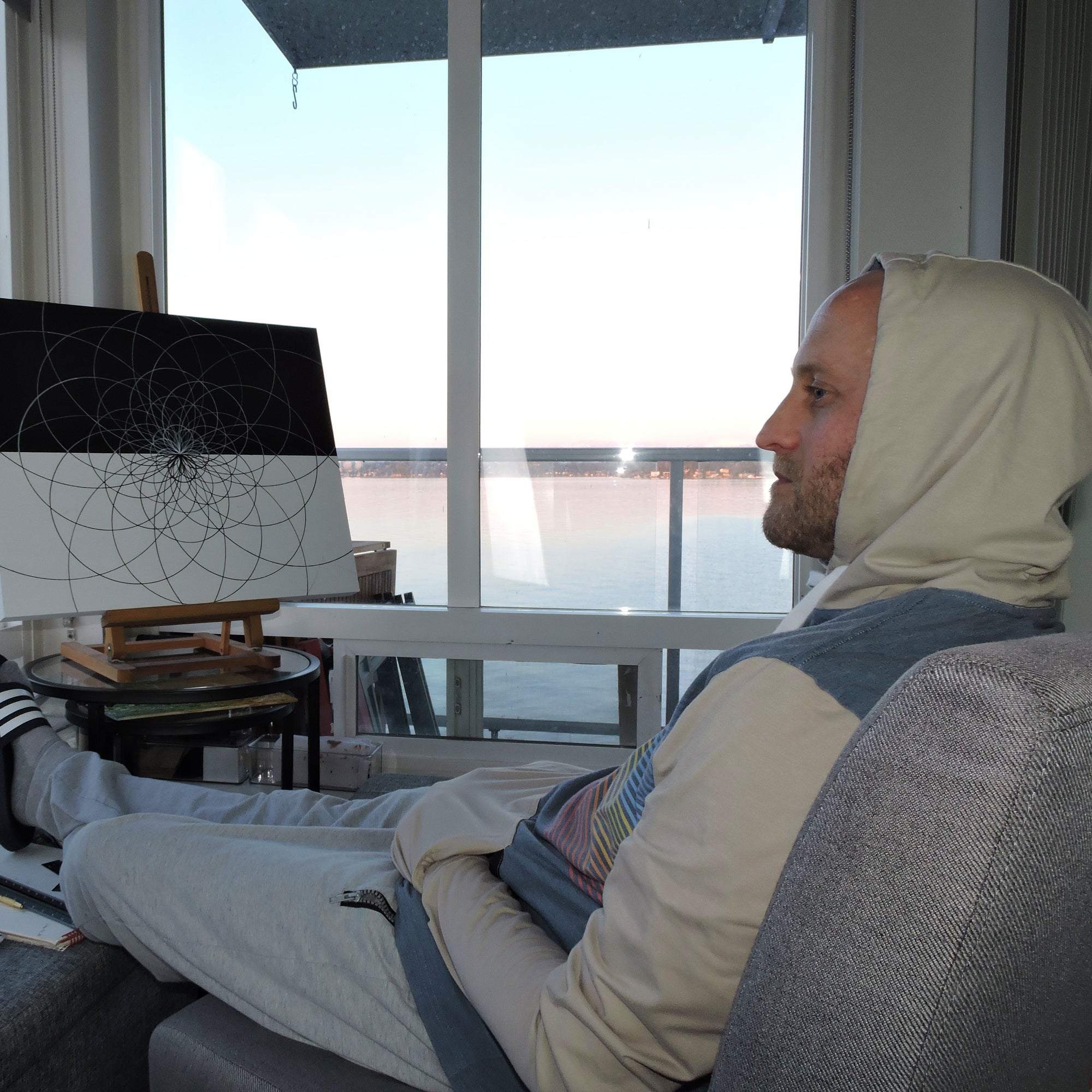 Five questions to akaKJ Abstract